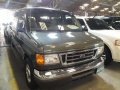 2005 Ford E150 Green AT Low mileage-1