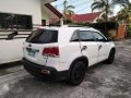 Kia Sorento 2012 4x2 Diesel AT White For Sale -3