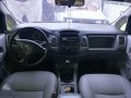 Toyota Innova J 2005mdl Silver SUV For Sale -2