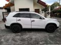Kia Sorento 2012 4x2 Diesel AT White For Sale -4