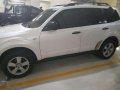 Subaru Forester 2010 AT White SUV For Sale -3