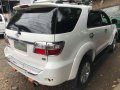 Toyota Fortuner Automatic 4X4 V Top of the line 2010 Diesel-1