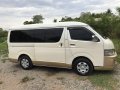 Toyota Hi-Ace GL Grandia Manual Diesel 2006-0