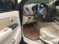 Toyota Fortuner v 2005 4x4 AT Black For Sale -6