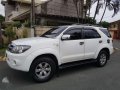Toyota Fortuner 2.7 G AT 2008 White For Sale -0