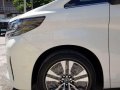 2018 Toyota Alphard New Look BrandNew-2