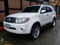 2010 Toyota Fortuner G matic gas FOR SALE-2