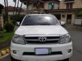 Toyota Fortuner 2.7 G AT 2008 White For Sale -1