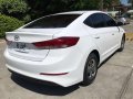 2017 Hyundai Elantra 1.6 Manual vs civic mazda 3 altis vios sedan-4