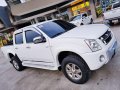 Fresh Isuzu D-Max LS 4X2 AT 2011 White For Sale -4