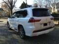 2017 Lexus Lx570 White SUV Top of the line For Sale -2