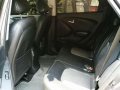 Hyundai Tucson 2011 Automatic Gray For Sale -4