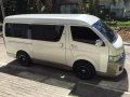 Toyota Hi-Ace GL Grandia 2006 White For Sale -0