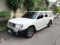 Nissan Frontier 2007 MT 2.7S White For Sale -0