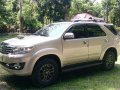 2015 Toyota Fortuner V 4x2 AT Beige For Sale -3