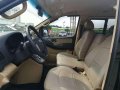 2009 HYUNDAI Grand Starex Gold VGT CRDi For Sale -8