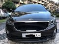 Well-maintained Kia Grand Carnival 2017 for sale-1