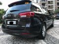 Well-maintained Kia Grand Carnival 2017 for sale-3