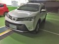 Well-maintained Toyota RAV4 2013 for sale-2