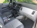Toyota Innova E 2010 Manual Diesel for sale-5