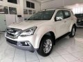 2018 ISUZU MUX 4x2 ALL VARIANTS - Low Down Payment and ALL-IN PROMO!-6