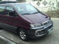 Hyundai Starex 2000 Red For Sale -2