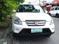 HONDA CRV Pearl White 2005 For Sale -2