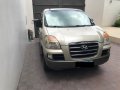 Hyundai Starex Diesel 2006 Golden For Sale -4