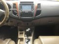 TOYOTA FORTUNER V 2011 Matic 4x4 For Sale -8