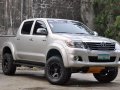 2011 Toyota Hilux 2.5G MT Silver For Sale -0