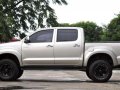 2011 Toyota Hilux 2.5G MT Silver For Sale -2