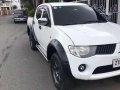 2009 Mitsubishi Strada White Pickup For Sale -2