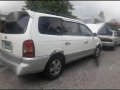 Hyundai Trajet 2001 White For Sale -0