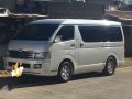 Toyota Super Grandia 2009 Silver Van For Sale -1