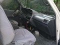 Toyota hiace grandia 2003 model local-0