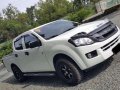 Rush! 2015 Isuzu Dmax MT LT-1