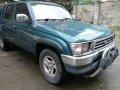 Toyota Hilux 2000 4 x 2  for sale-1