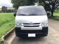 2017 Hiace Commuter 3.0 for sale-1