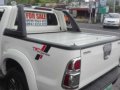 Toyota hilux 2013 diesel manual 4x2 for sale-6