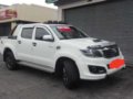Toyota hilux 2013 diesel manual 4x2 for sale-1