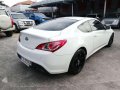 2010 Hyundai Genesis AT White For Sale -5