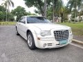 2007 Chrysler 300C 3.5L V6 (bridal car rent audi bmw mercedes lexus)-1