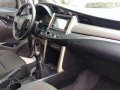 Toyota Innova J 2.8 E Look 2017  for sale -5
