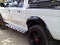 Mitsubishi strada 2006 model for sale-3