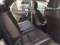 2017 Toyota Fortuner V 4x2 DIESEL for sale -9