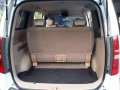 Hyundai Grand Starex Gold 2009 vgt top of the line-8