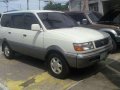 Toyota Revo manual 2000 model-1