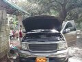 For sale only Ford Expedition XLT 4X2 V8 AT year 2002-2