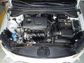 2017 Hyundai Elantra GL 1.6L A/T Good As New-6