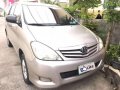 Toyota Innova E 2010 model manual transmission-0